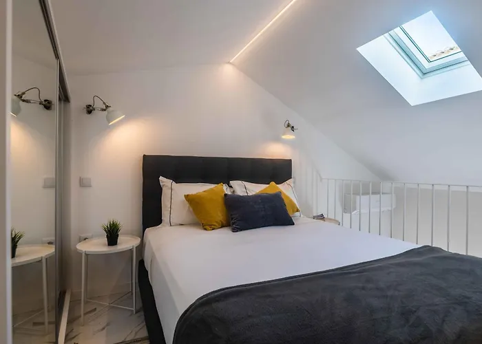 Дом отдыха Casa Da Porta Da - 1 Bedroom Castle Loft *