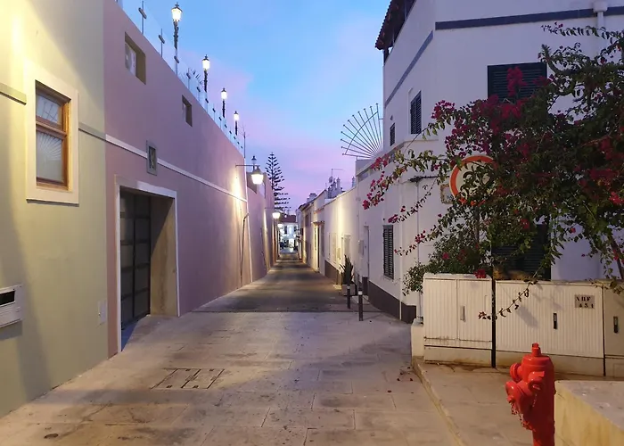 Casa Da Porta Da - 1 Bedroom Castle Loft *